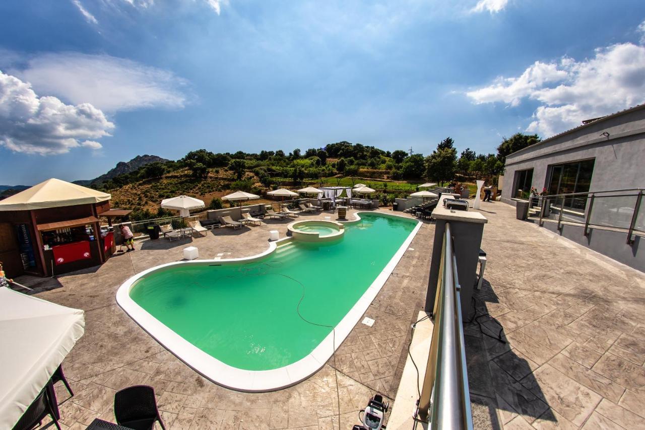 Sa Dom'E Malloru Burcei Exteriér fotografie